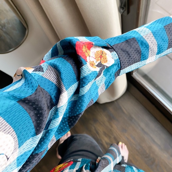 Vintage Diane von Furstenberg Silk Tied Blouse - Picture 3 of 4